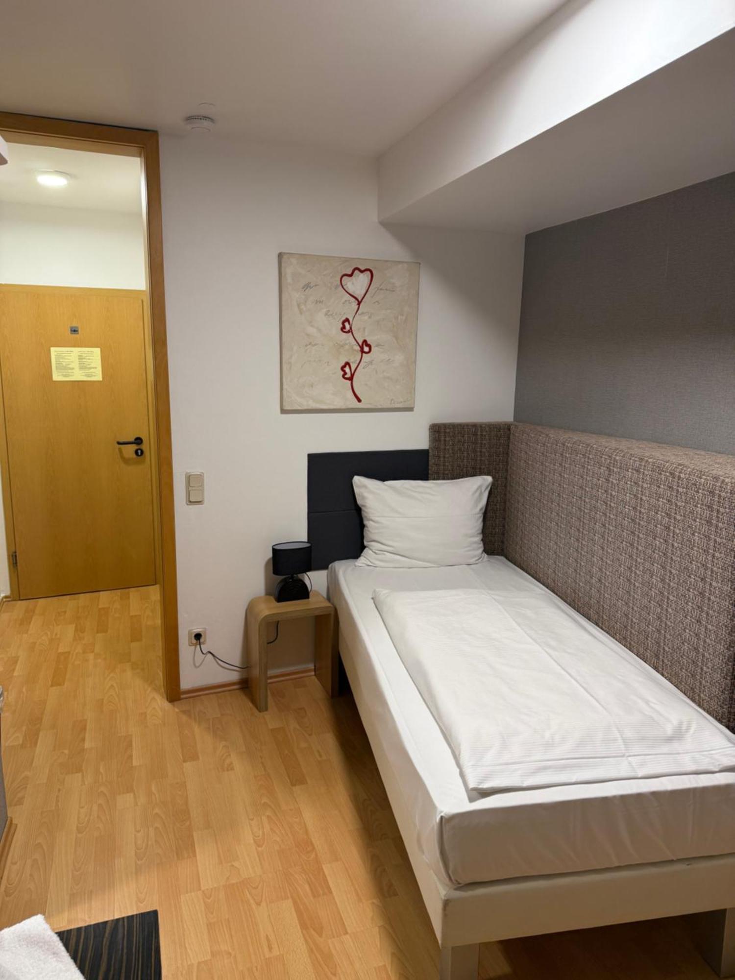 Hotel Eurocity Брухкёбель Экстерьер фото