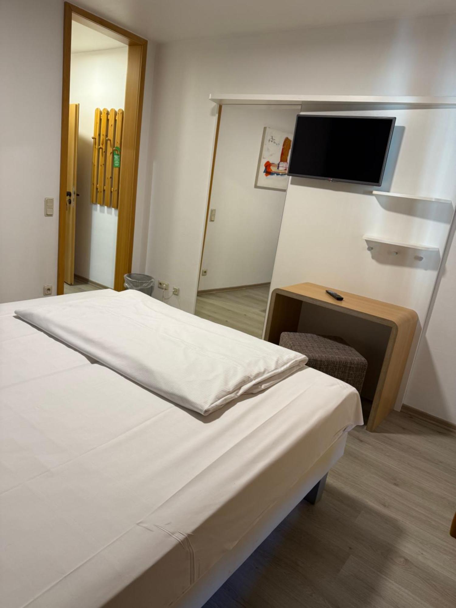 Hotel Eurocity Брухкёбель Экстерьер фото