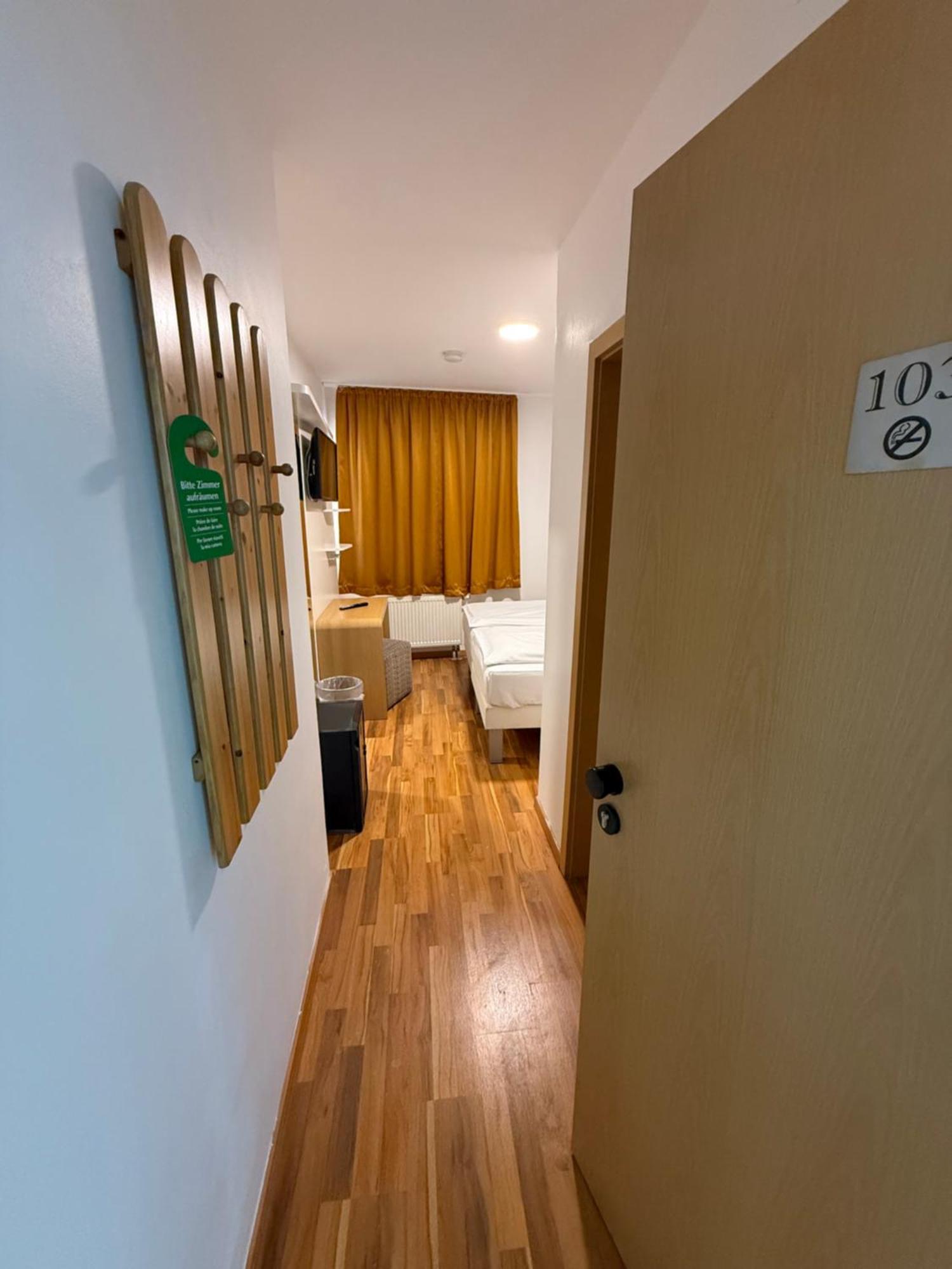Hotel Eurocity Брухкёбель Экстерьер фото