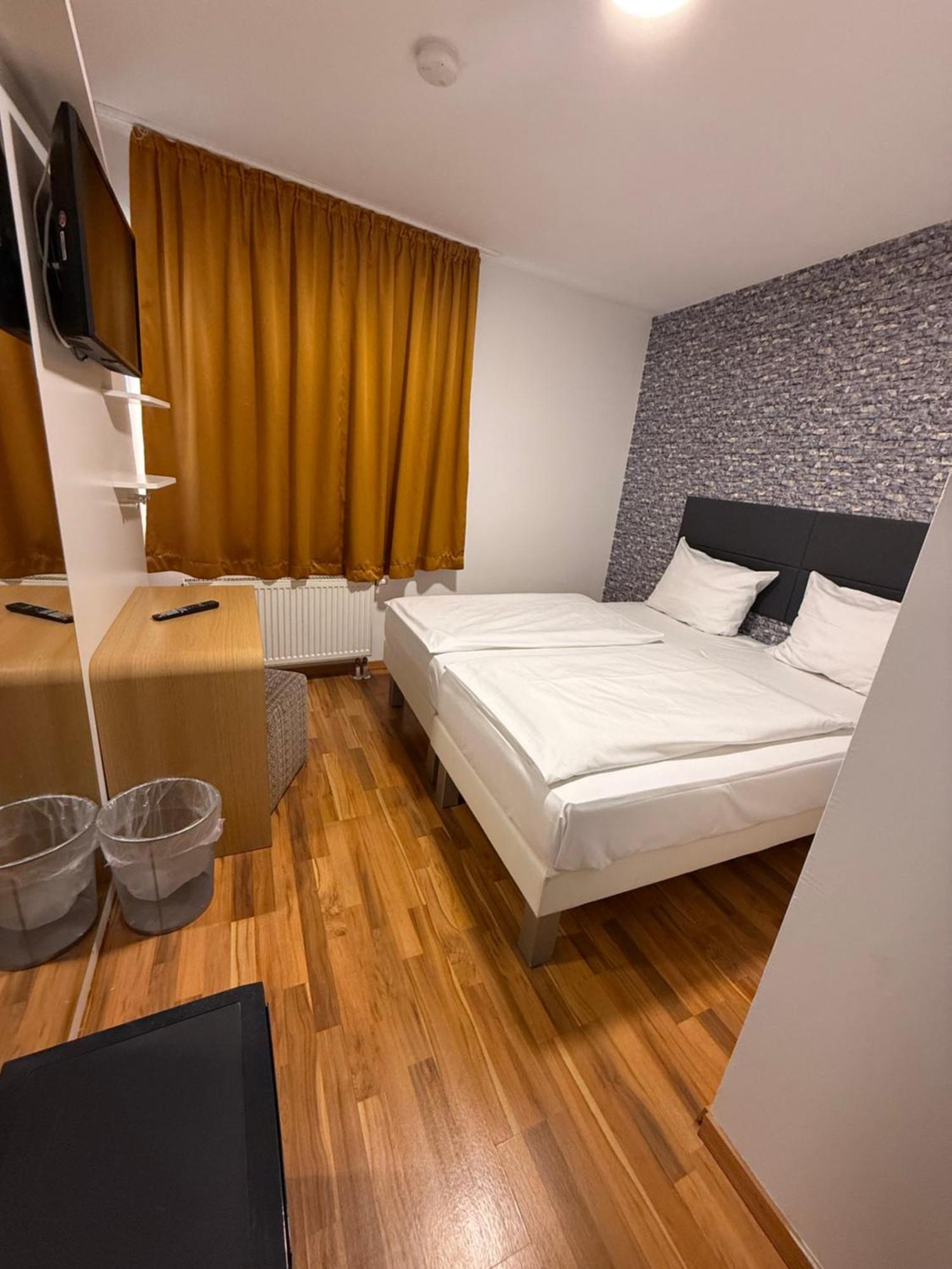 Hotel Eurocity Брухкёбель Экстерьер фото